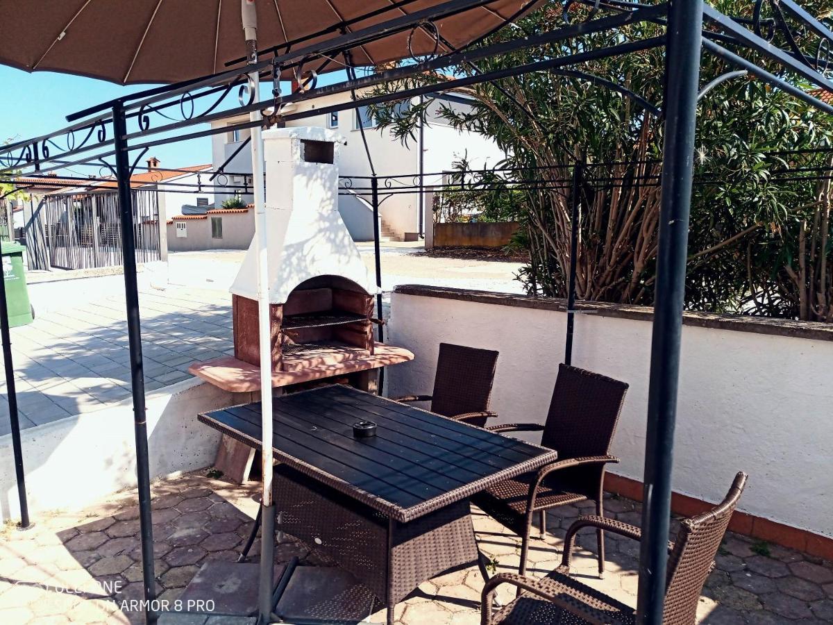 Abelia Pool View Studio Пула Екстериор снимка